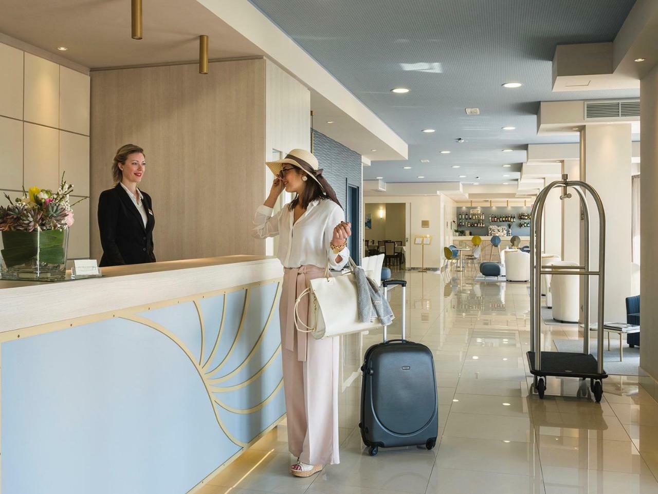 แกรนด์ โฮเทล ปิเอตรา ลิกูเร Hotel ปิเอตราลิกูเร ภายนอก รูปภาพ